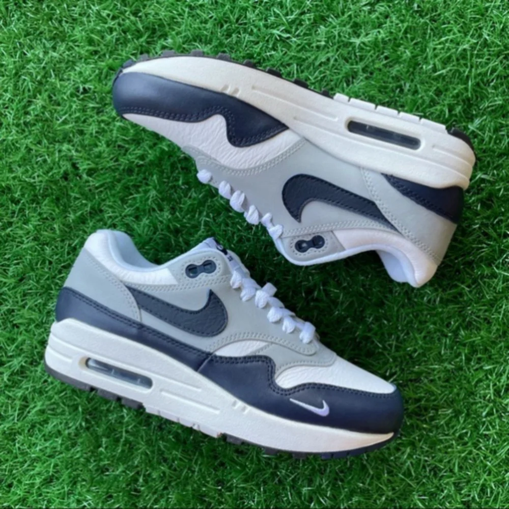 Nike Air Max 1 Lv8 - Picture 6 of 6